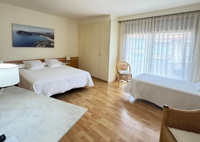 Ancora Hotel 3*
