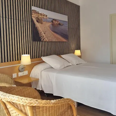 Hotel Ancora 3*